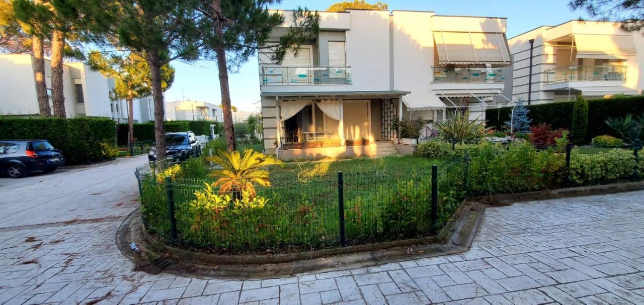 Villa Artino Durrës Exterior foto