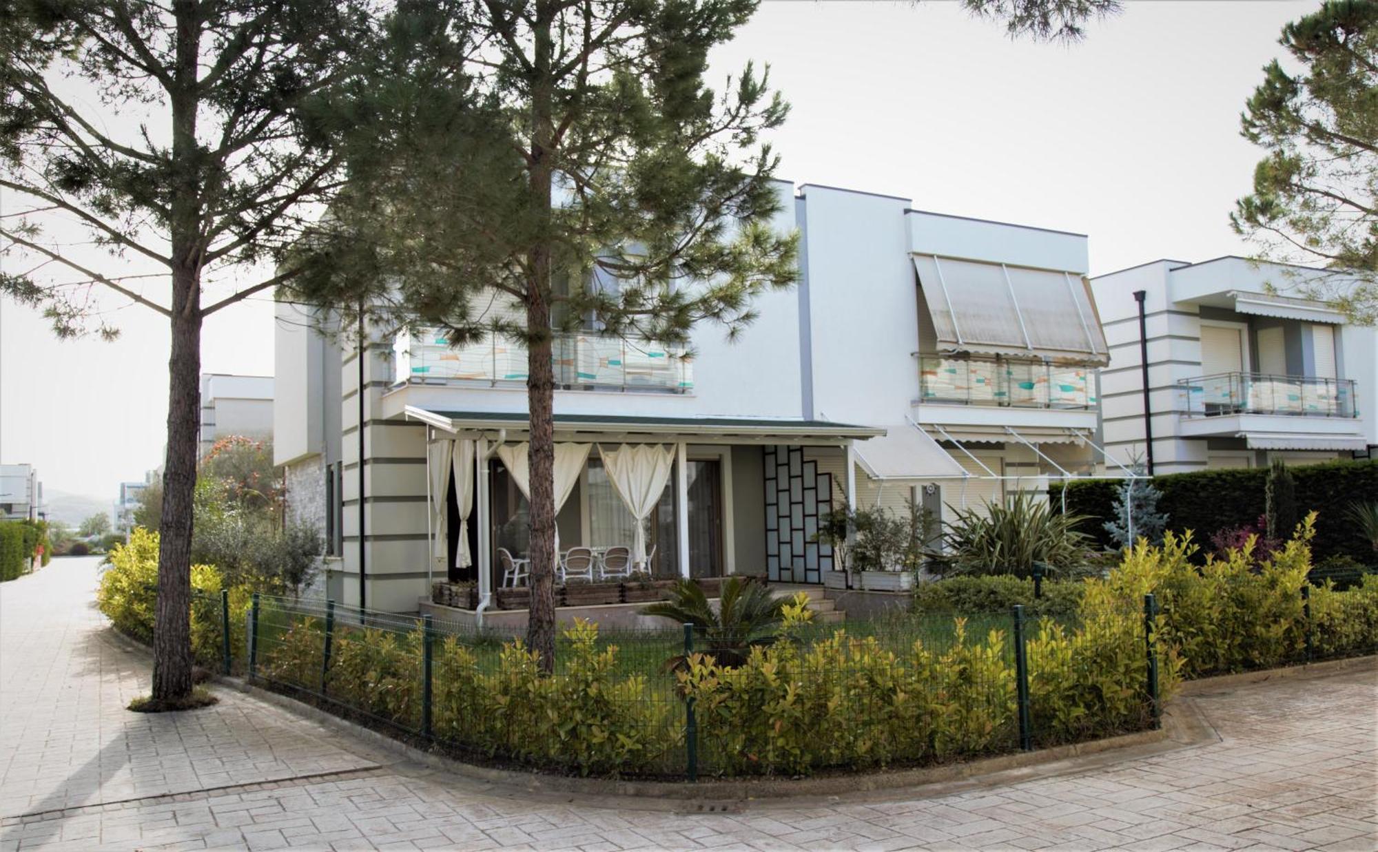 Villa Artino Durrës Exterior foto